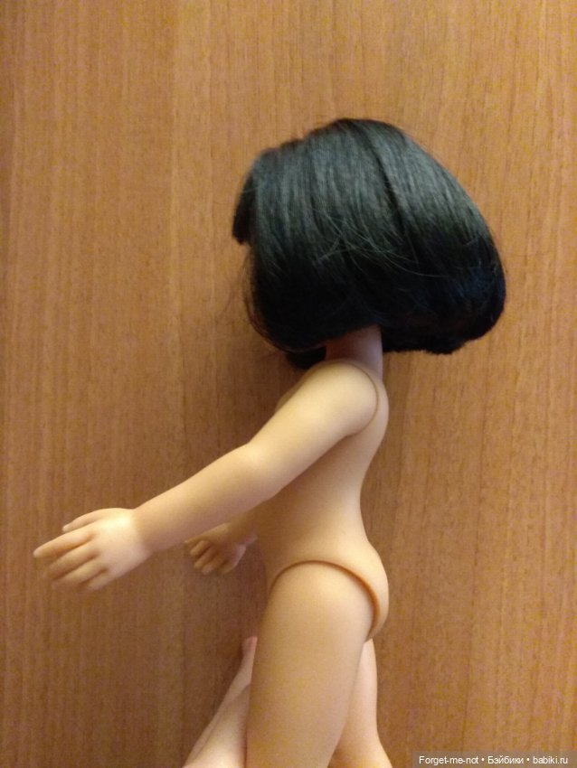 Лиу с каре на теле старого образца