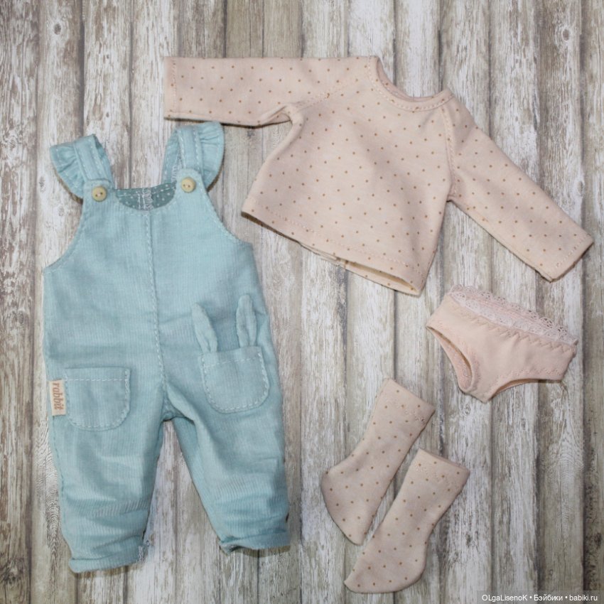 Комплекты с комбезами для пельмешек Meadowdolls Dumplings 28 см (фото 4)