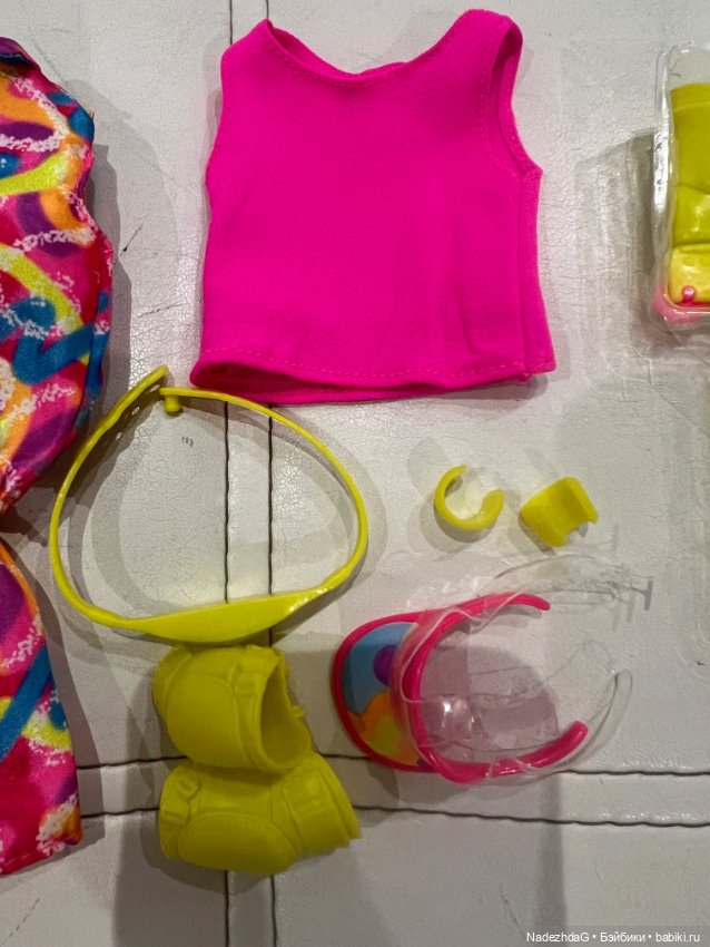 Аутфит Кен Райан Гослинг на роликах (фото 6)