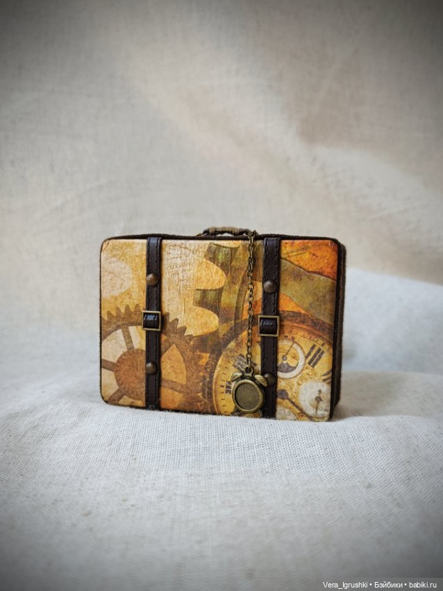 Чемодан для кукол — Шляпы