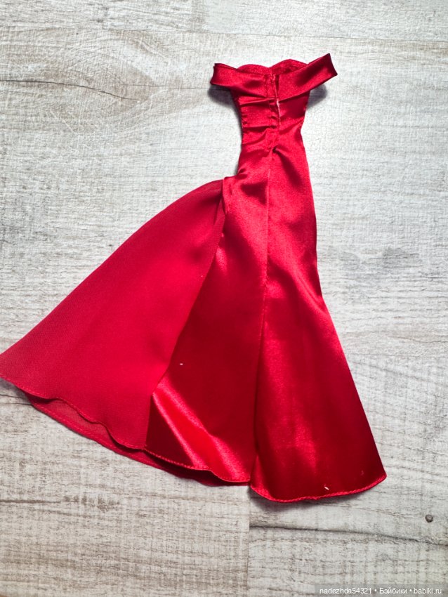 Аутфит Барби в честь 45-летия первой темнокожей Барби (фото 4)