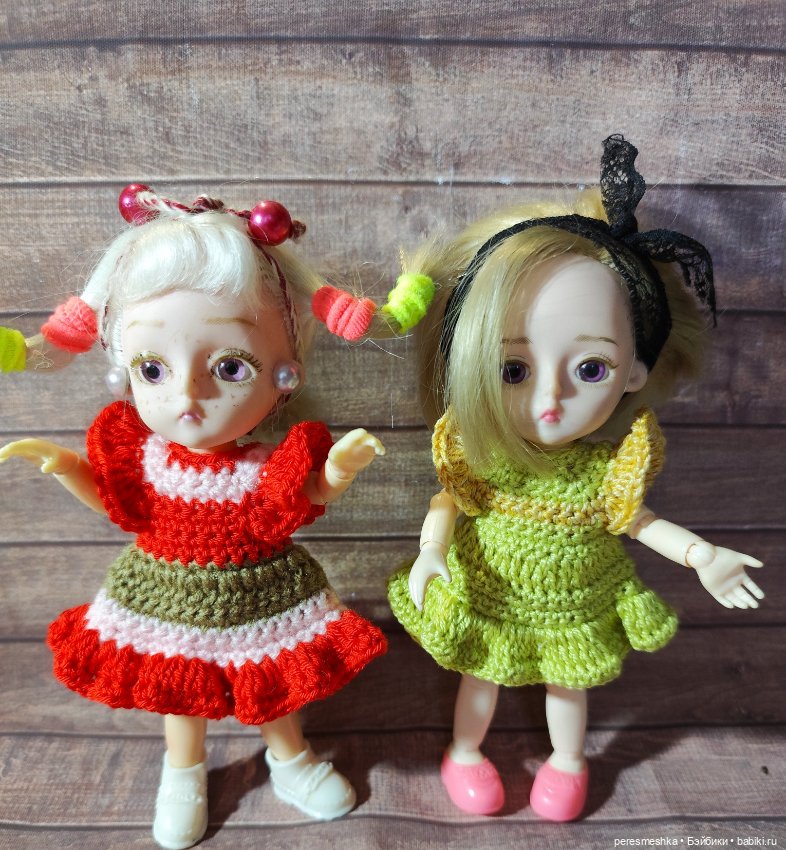 10 платьев для кукол 16 см - дешево, аккуратно, красиво