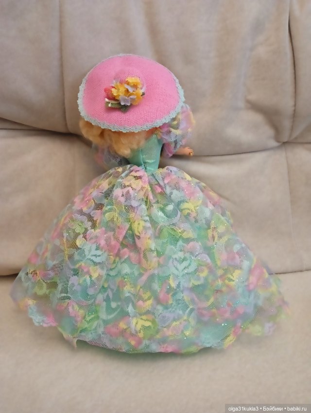 Барби Весна. Из серии Времена года (фото 4)