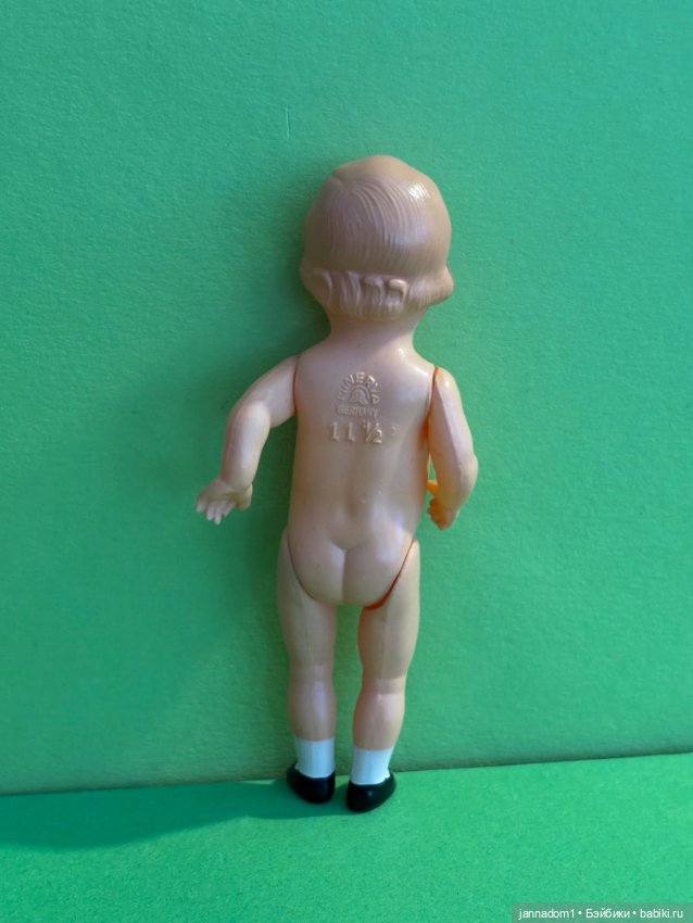 Целлулоидная куколка Minerva с рельефными волосами, высота 11,5 см (фото 7)