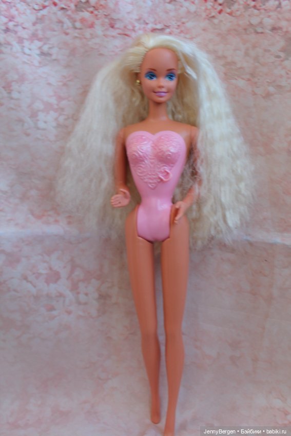 Locket Surprise Barbie 1993