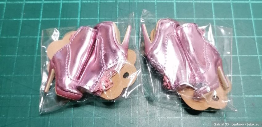 Оригинальная обувь от кукол Integrity Toys (фото 2)