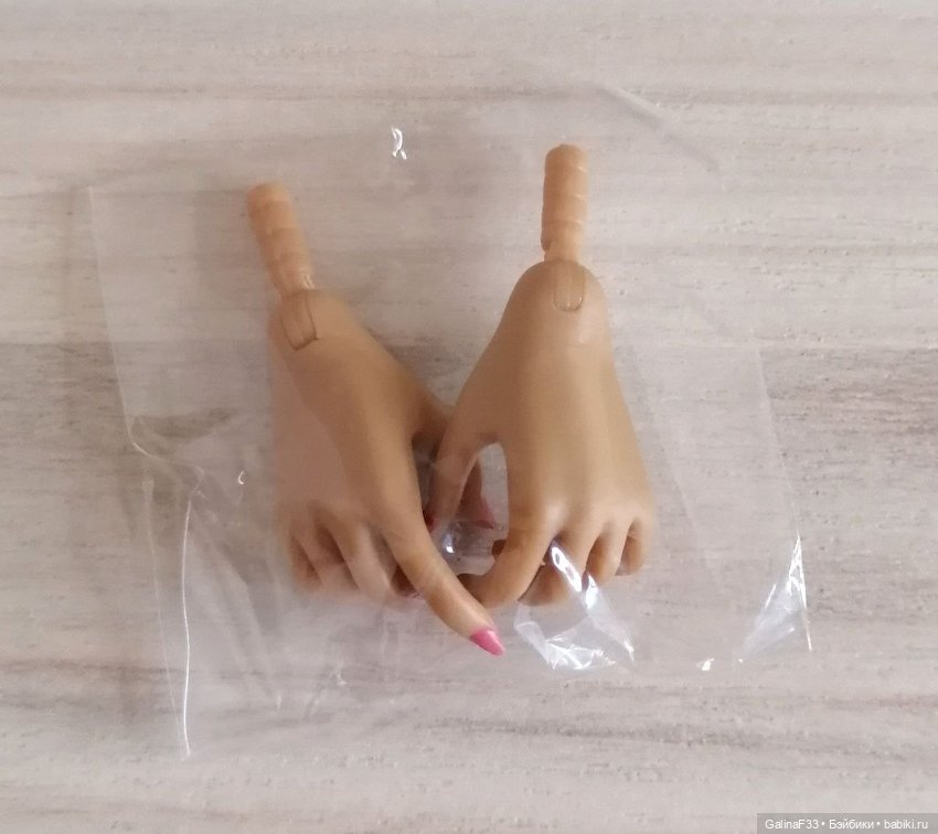 Оригинальные кисти и ножки от кукол Integrity Toys (фото 3)