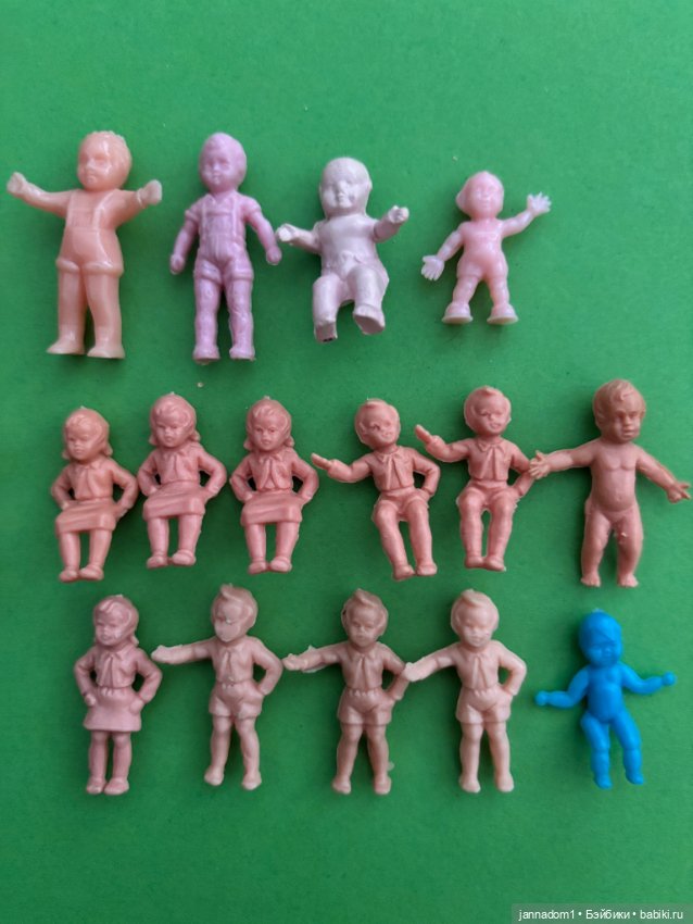 Маленькие пупсики из яйца, большое разнообразие, высота от 3 см (фото 2)