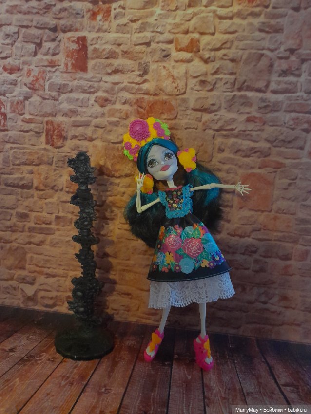 Монстр хай Скелита Калаверас / Monster High Skelita Calaveras Collector Doll