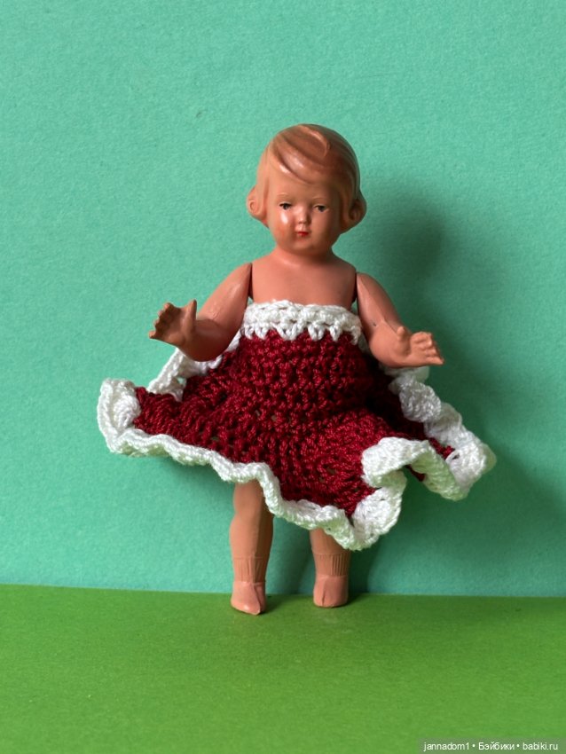 Целлулоидная куколка Schildkrot с рельефными волосами, высота 9,5 см