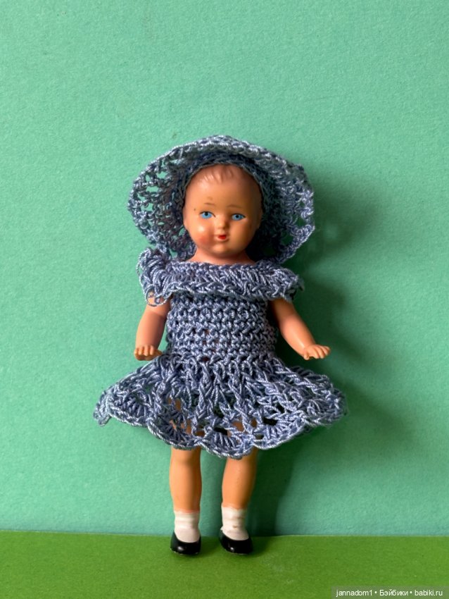 Куколка Plasticbaby с рельефными волосами, высота 9 см (фото 9)