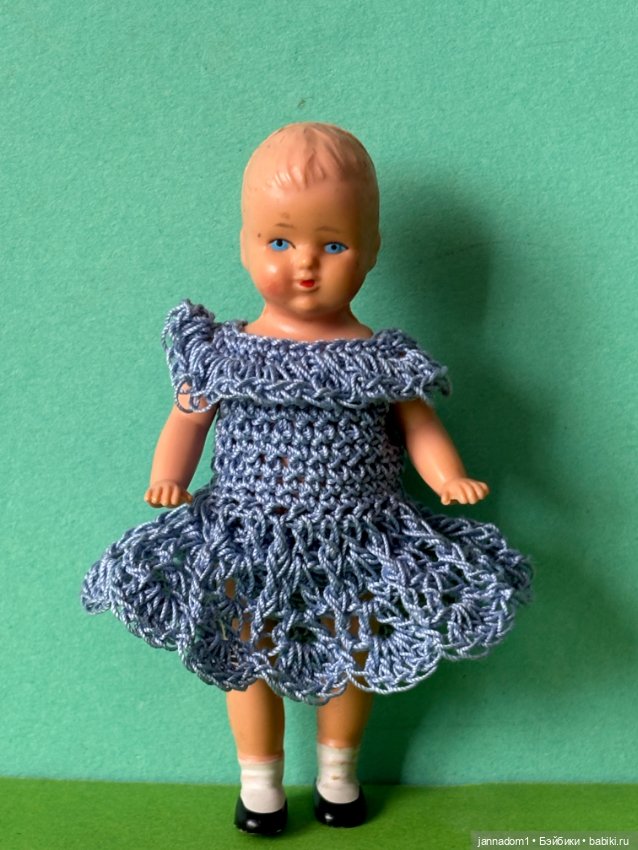 Куколка Plasticbaby с рельефными волосами, высота 9 см (фото 3)