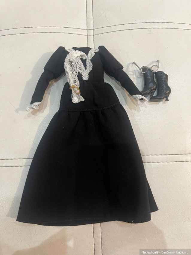 Аутфит Барби Сьюзен Б. Энтони