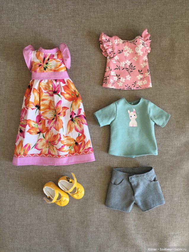 Лот одежды для кукол Руби Ред 37 см