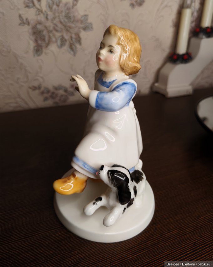 Статуэтка девочка с портфелем Royal Doulton 3685 Hometime (фото 6)