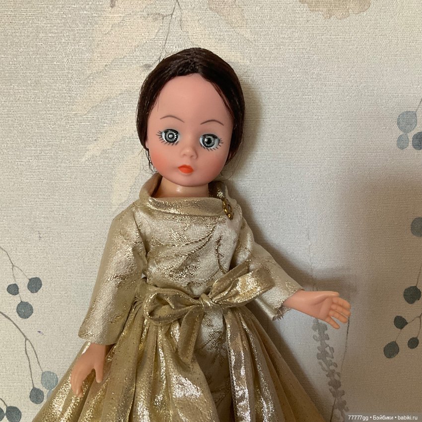 Роскошная леди в вечер премьеры