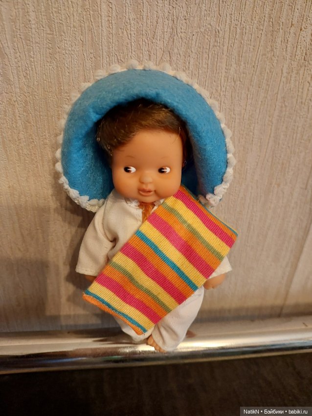 Пупсик Barriguitas Фамоза