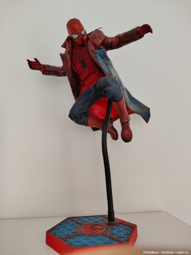 Человек паук в плаще — Коллекционные фигурки (фото 2)