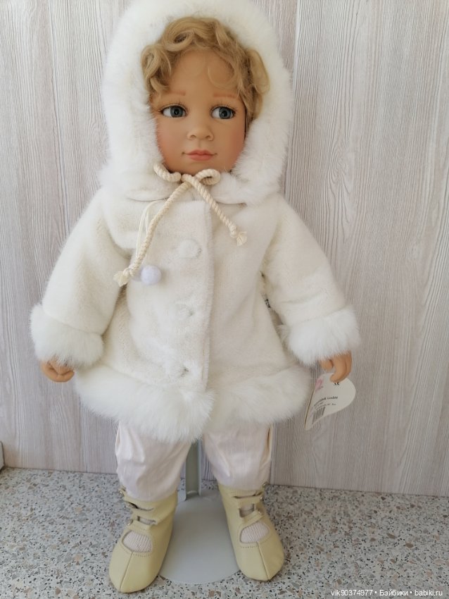 Ava, Tara Heath (Ава, Тара Хит)