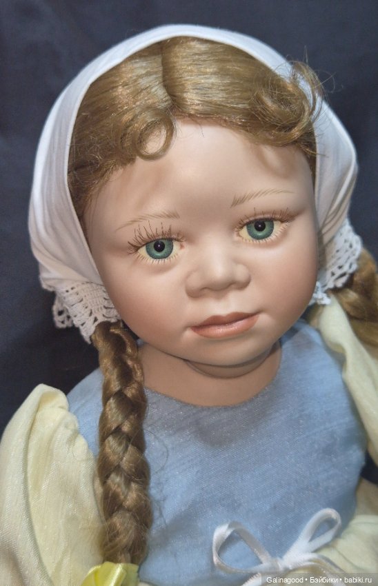 Emeline Christine Orange — Фарфоровые куклы