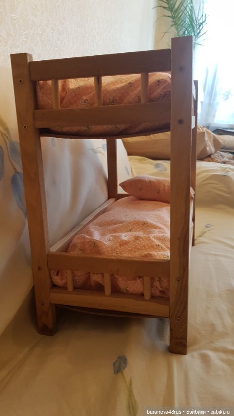 Набор: Винтажная деревянная двухъярусная кровать с новой постелькой (фото 4)