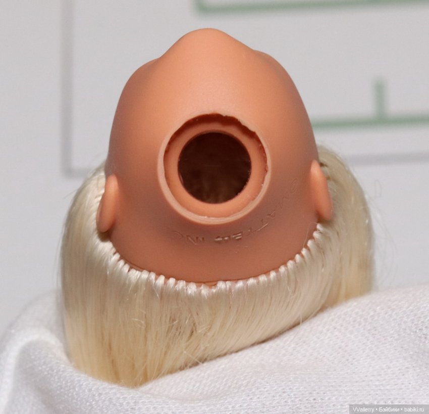 Голова Winter Renaissance Barbie (фото 2)