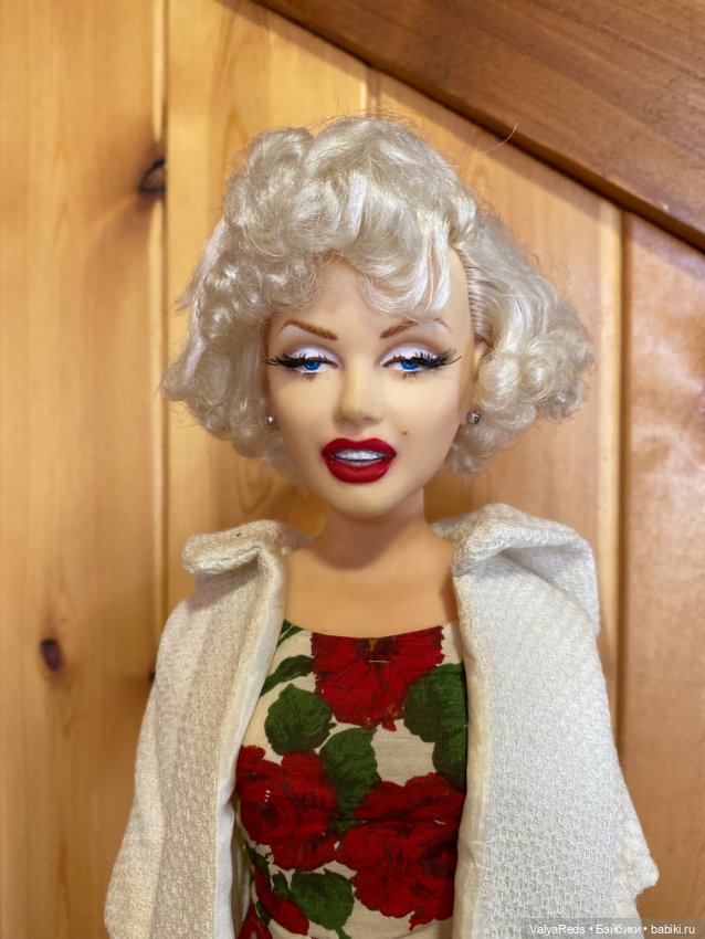 Портретная кукла М.Монро виниловая вып. 1983г. 44 см. Перерисована анг.художником в эксклюзивной оде (фото 2)
