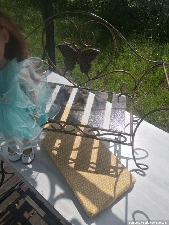 Кованый диванчик для кукол (фото 6)