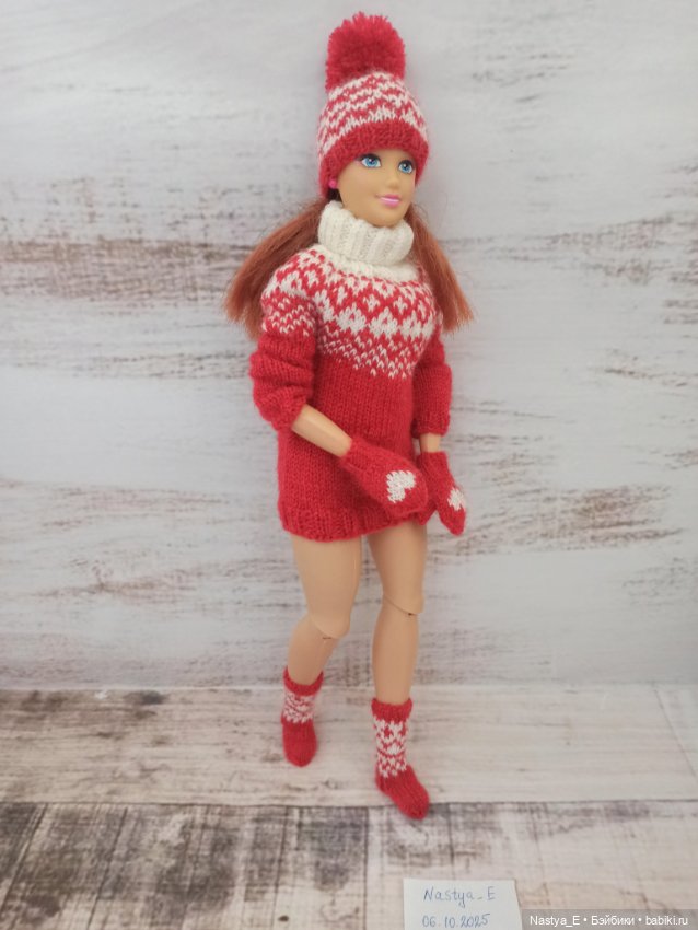 Вязаный комплект для кукол (фото 2)