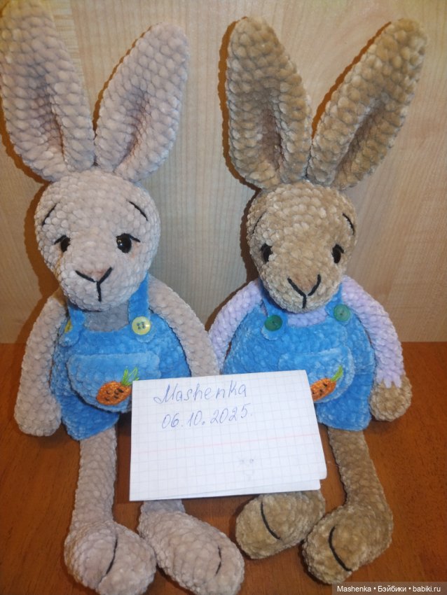 Мягкие плюшевые вязаные зайцы (фото 6)