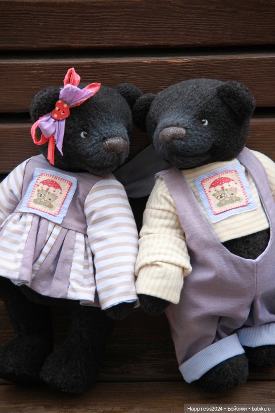 Парочка темно-синих медведе (фото 2)