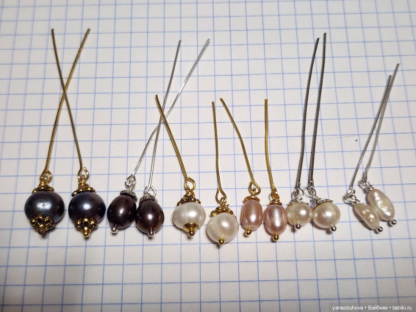 Серьги из натуральных камней для антикварных кукол