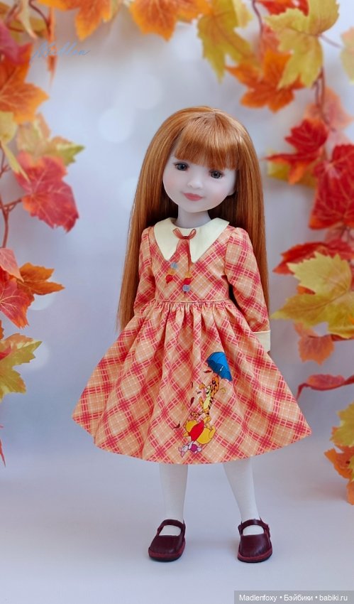 Сюжетное платье "Листопад" для Ruby Red 37 см (фото 2)