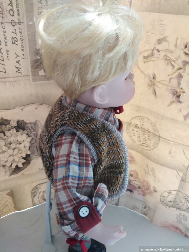 Фарфоровые куколки в национальных немецких нарядах (фото 9)