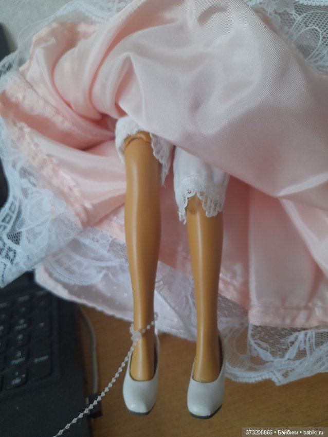 Красавица блондинка от мадам Александр (фото 5)