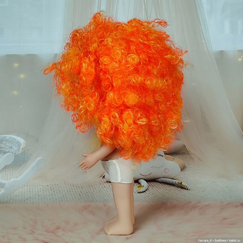 Nines D Onil Мия, рыжие кудри, 30 см (фото 6)