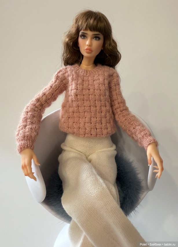 Свитер на куклу 1/6 — Одежда для кукол (фото 2)