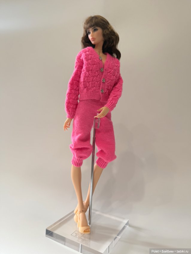 Кофточка на формат 1/6. Брючки в комплект не входят (фото 4)