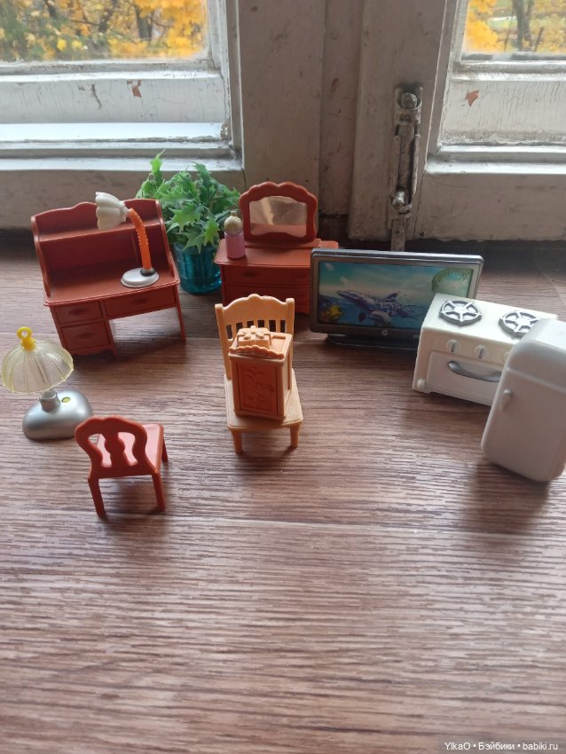 Набор мебели , телевизор, холодильник