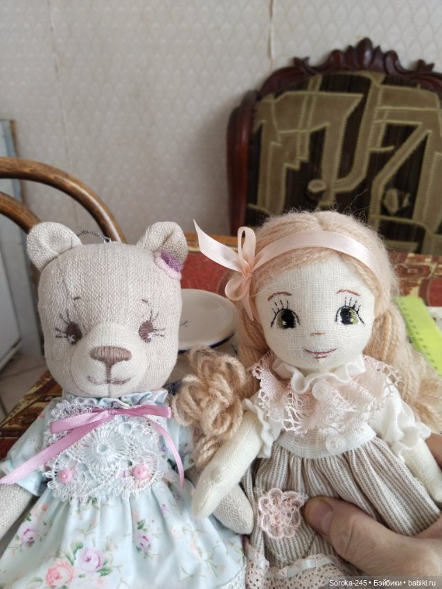 Текстильные куколка и мишка (фото 6)
