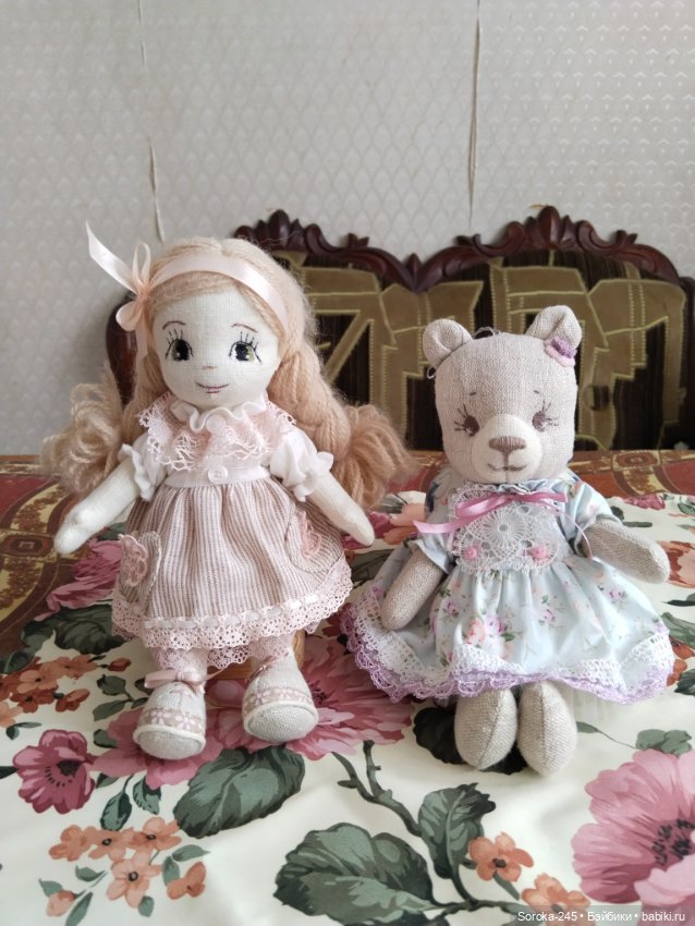 Текстильные куколка и мишка