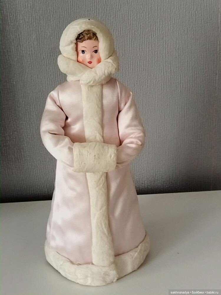 Снегурочка с муфтой — Винтажные куклы и игрушки детства (фото 2)