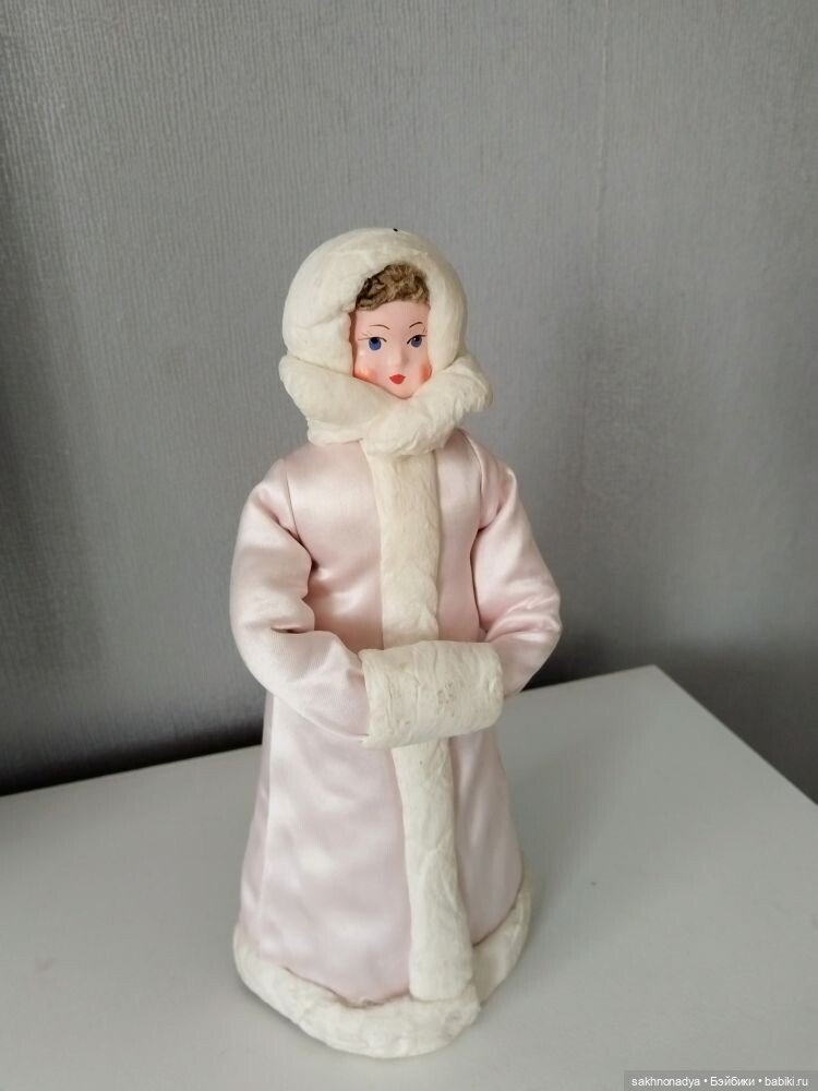 Снегурочка с муфтой — Винтажные куклы и игрушки детства (фото 3)
