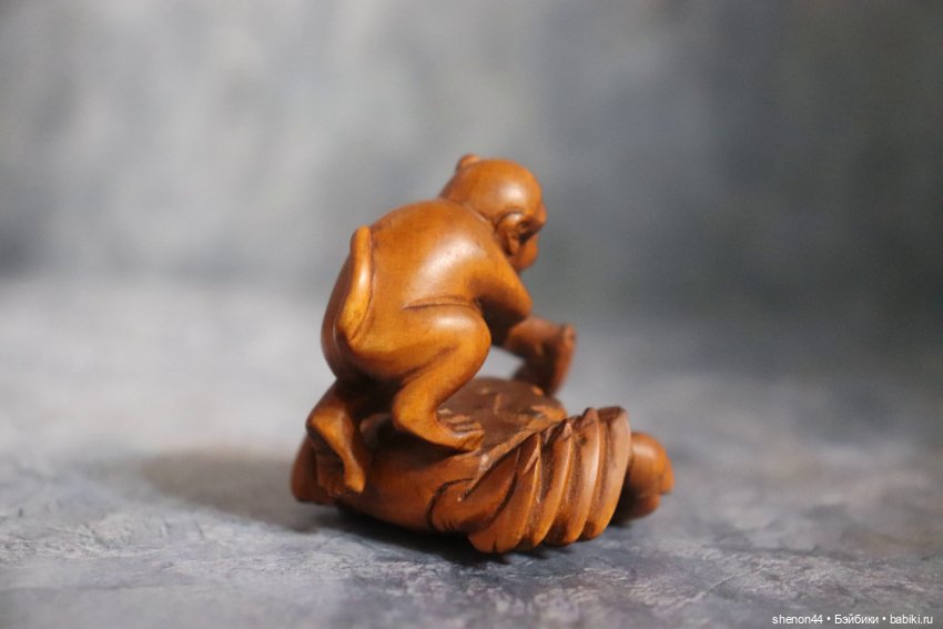 Нэцкэ "Обезьяна и краб". Подписана автором (фото 2)