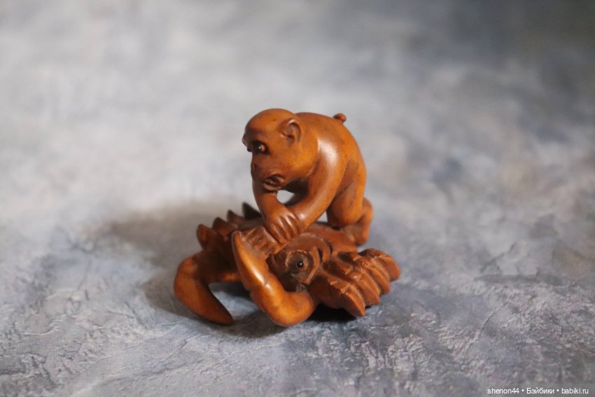 Нэцкэ "Обезьяна и краб". Подписана автором (фото 3)