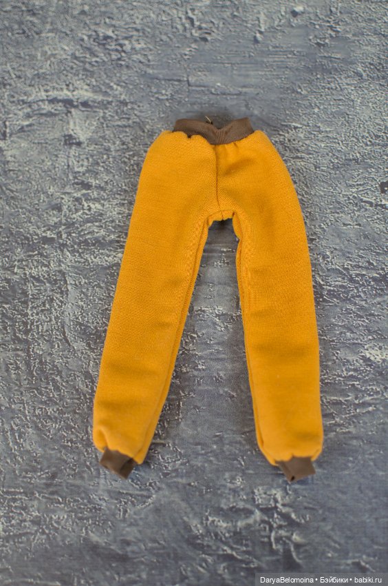 Штаны на Барби и Creatable Word разные (фото 5)