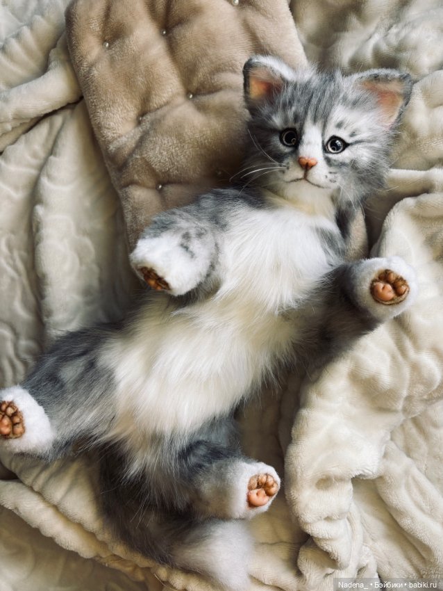 Авторская игрушка серый Котенок (фото 2)