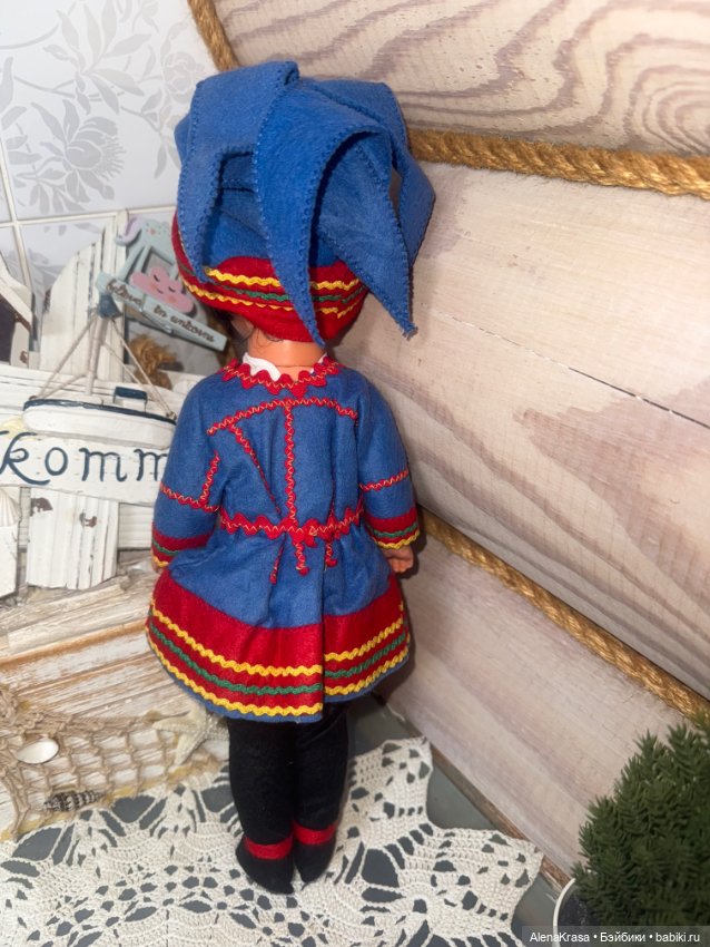 Кукла в национальной одежде (фото 3)