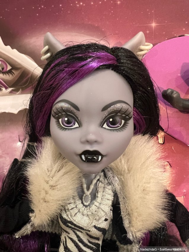 #3 Monster High Reel Drama Clawdeen Wolf in Black and White (фото 2)
