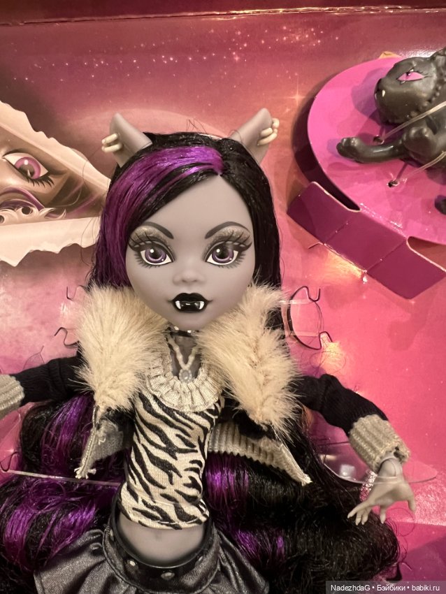 Monster High Reel Drama Clawdeen Wolf in Black and White